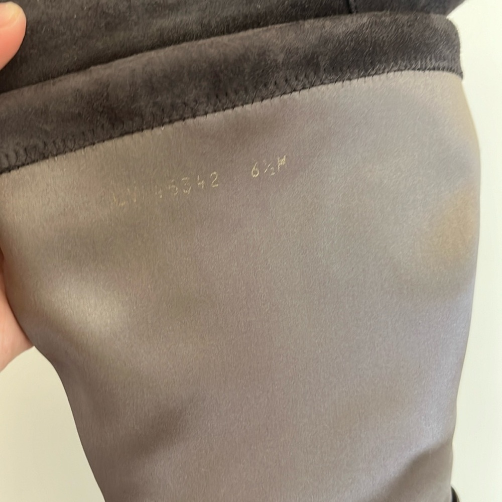 Like New With Box Stuart Weitzman Lowland Londra … - image 8